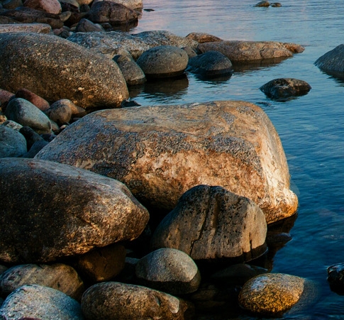 美术源于生活高于生活