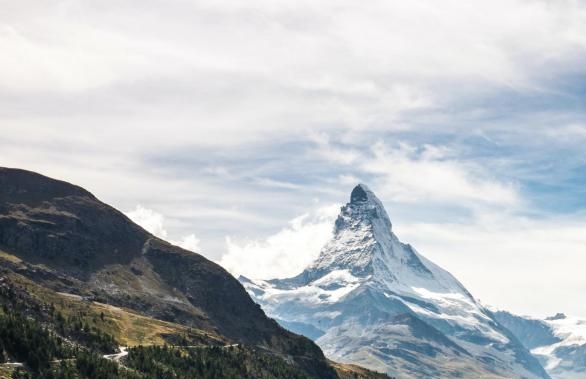 粉象生活也需要自己直播吗