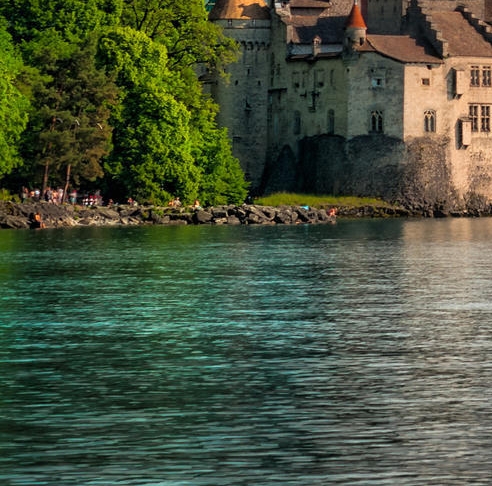 在粉象生活上买东西便宜吗