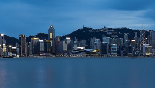 粉象生活哪一年上市的