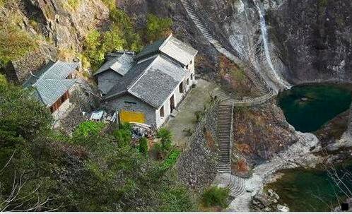 一粉象生活有几个团队